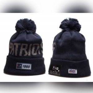 N.E Patriots Winter Pom Knit Beanie